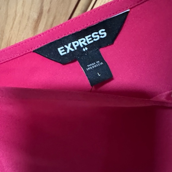 Pink V-Neck Ruffle Dress - Picture 2 of 3